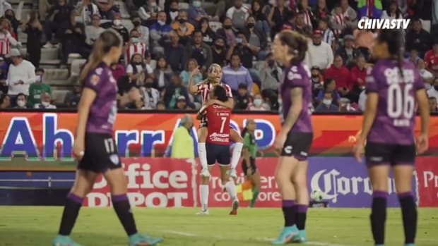 Goal direct from a corner-kick in the Women's Liga MX final